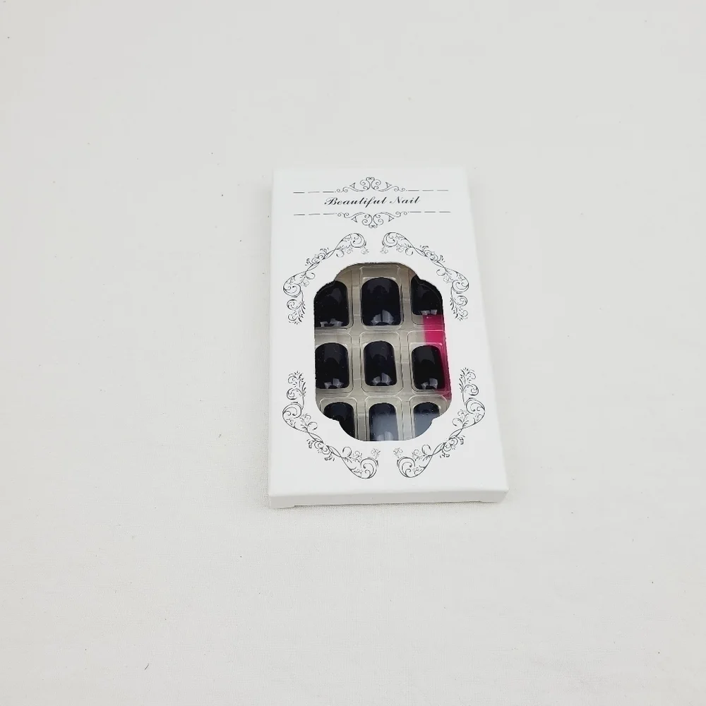 24 Pieces Fake Press On Nails